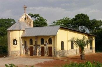 Santuario de la Divina Misericordia de Atok, Camern